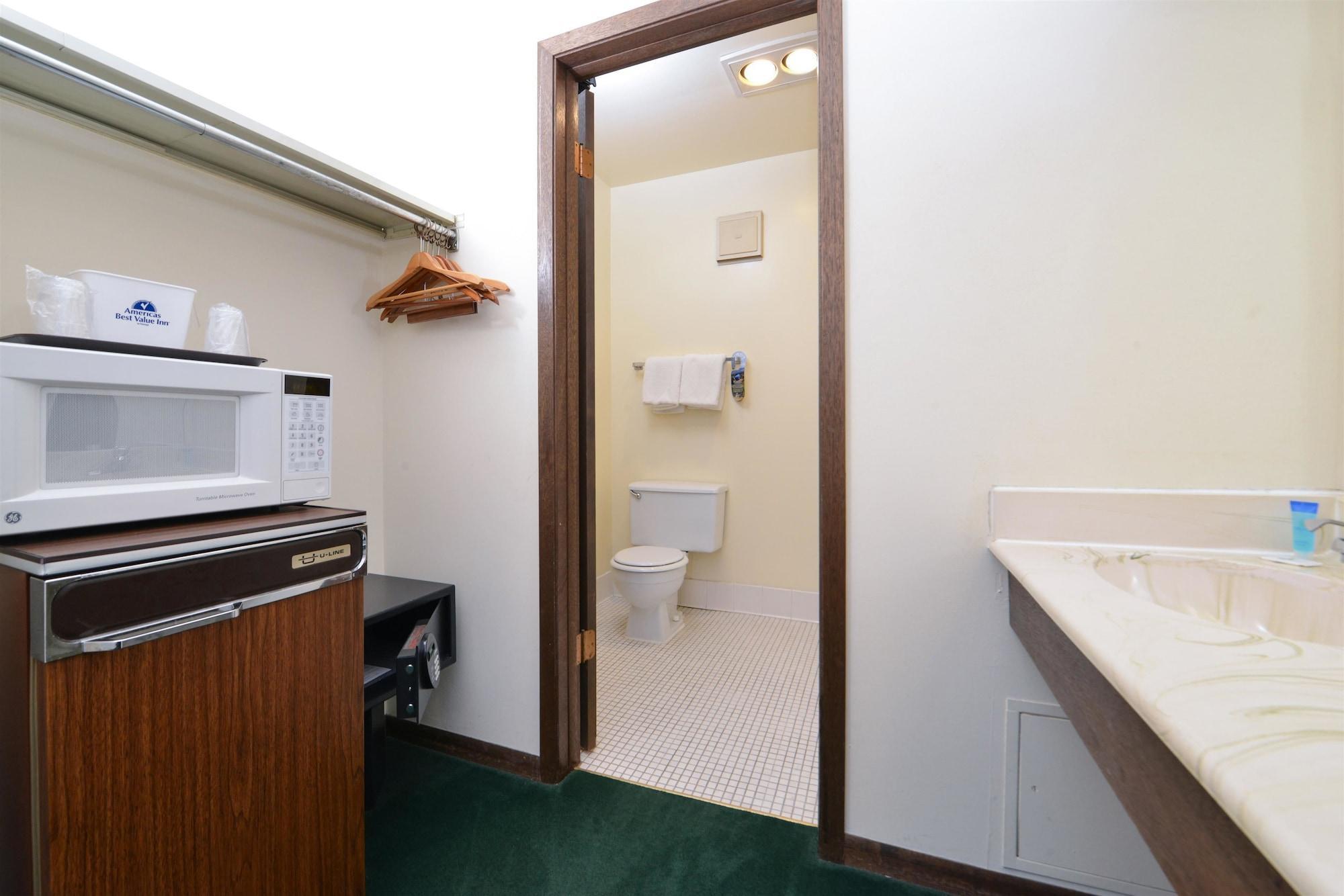 America'S Best Value Inn La Crosse Eksteriør billede