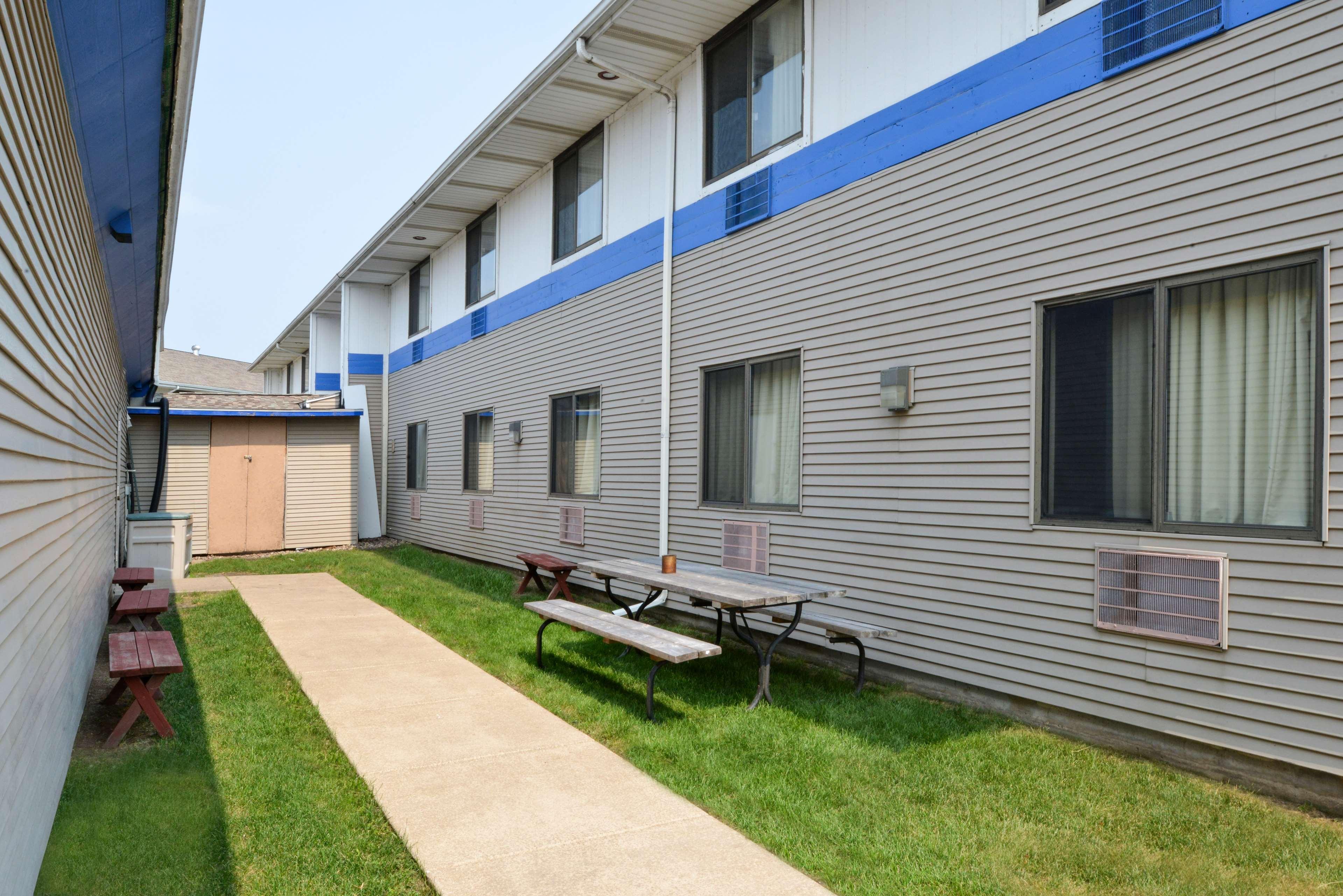 America'S Best Value Inn La Crosse Eksteriør billede
